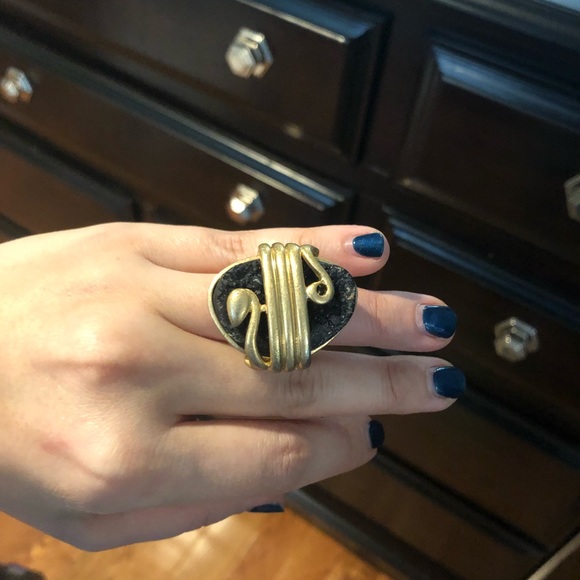 Lia Sophia ring - Picture 3 of 3